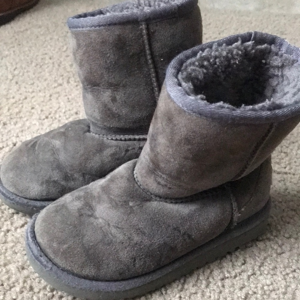Kids grey Ugg boots, 11